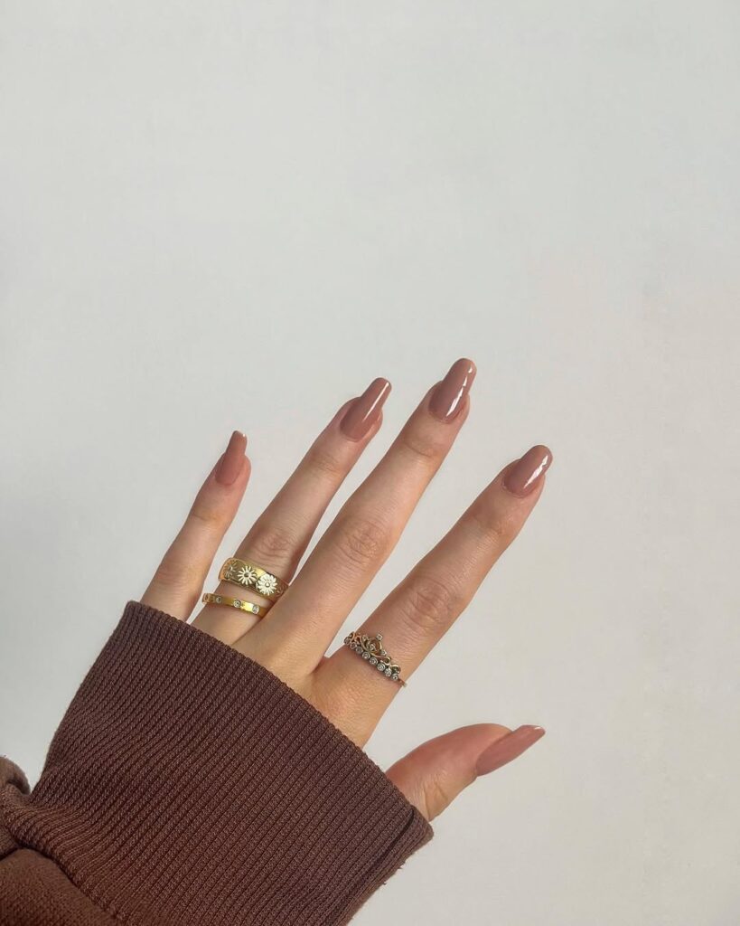 Beige Neutral Nails