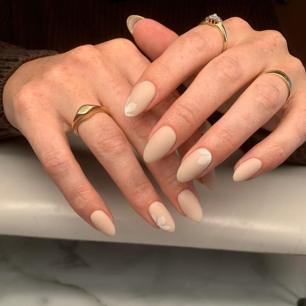 Peachy Nude Almond